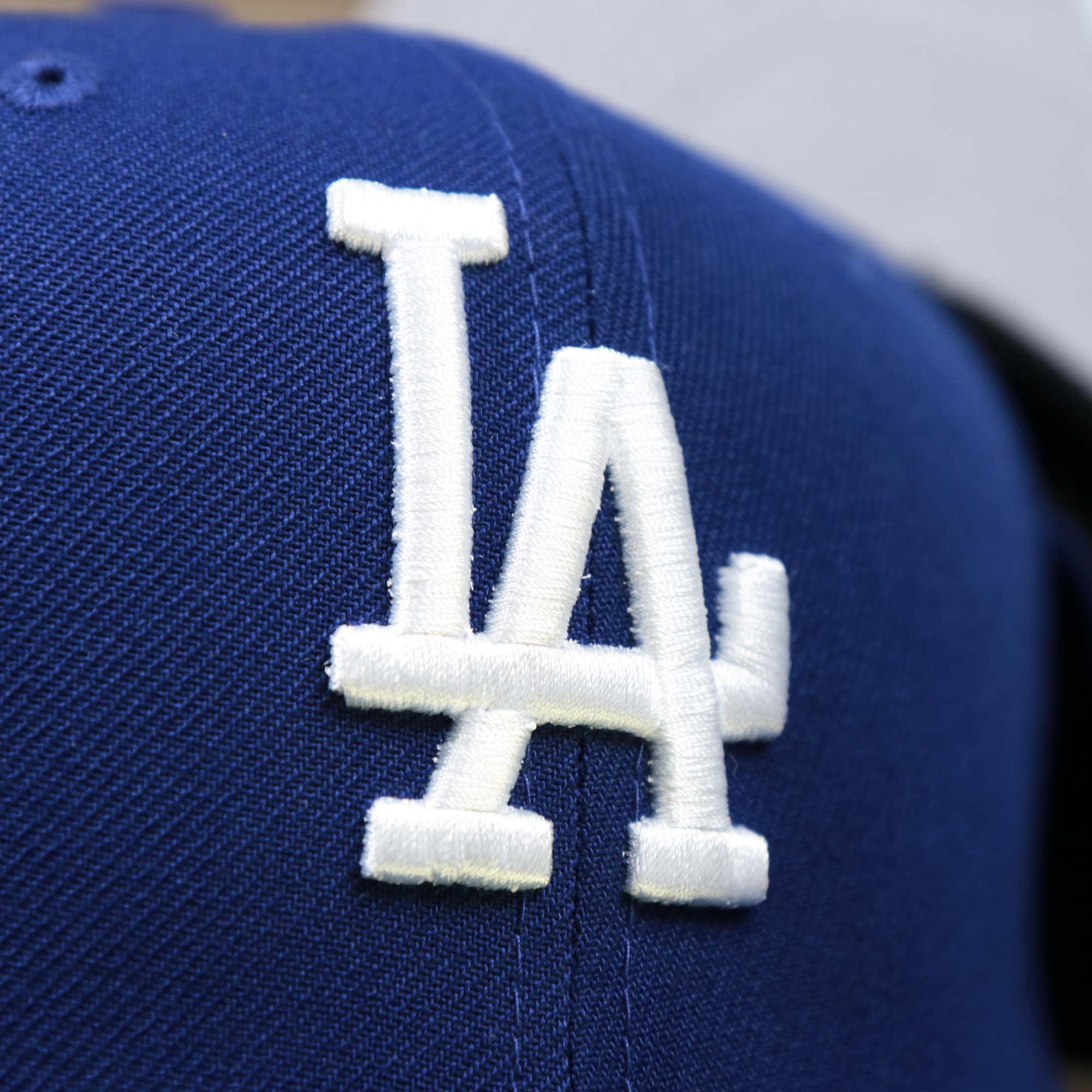 Los Angeles Dodgers Cloud Icon Side Patch Fitted Gray Bottom 59Fifty Cap | Royal Blue 59Fifty