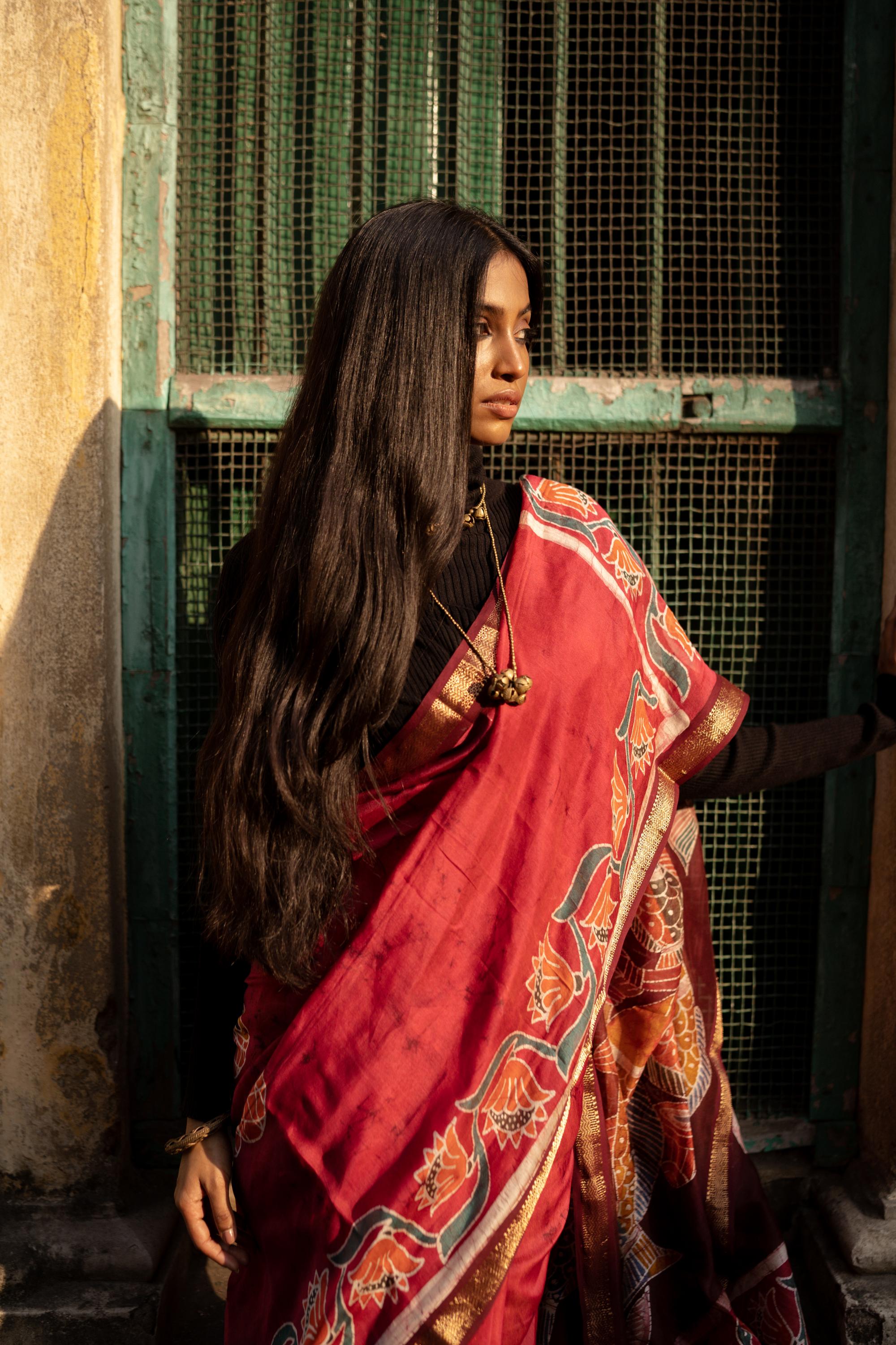 Narmada Manchali Batik Pattachitra Red Maheswari saree