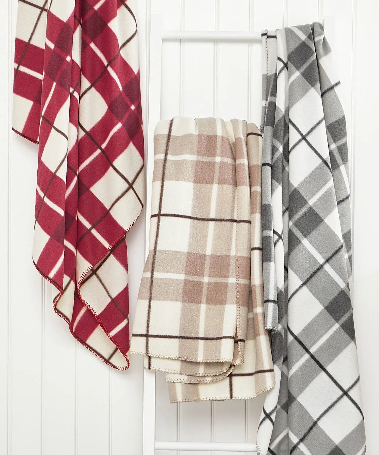 Pack of 2 Checked Fleece Blankets