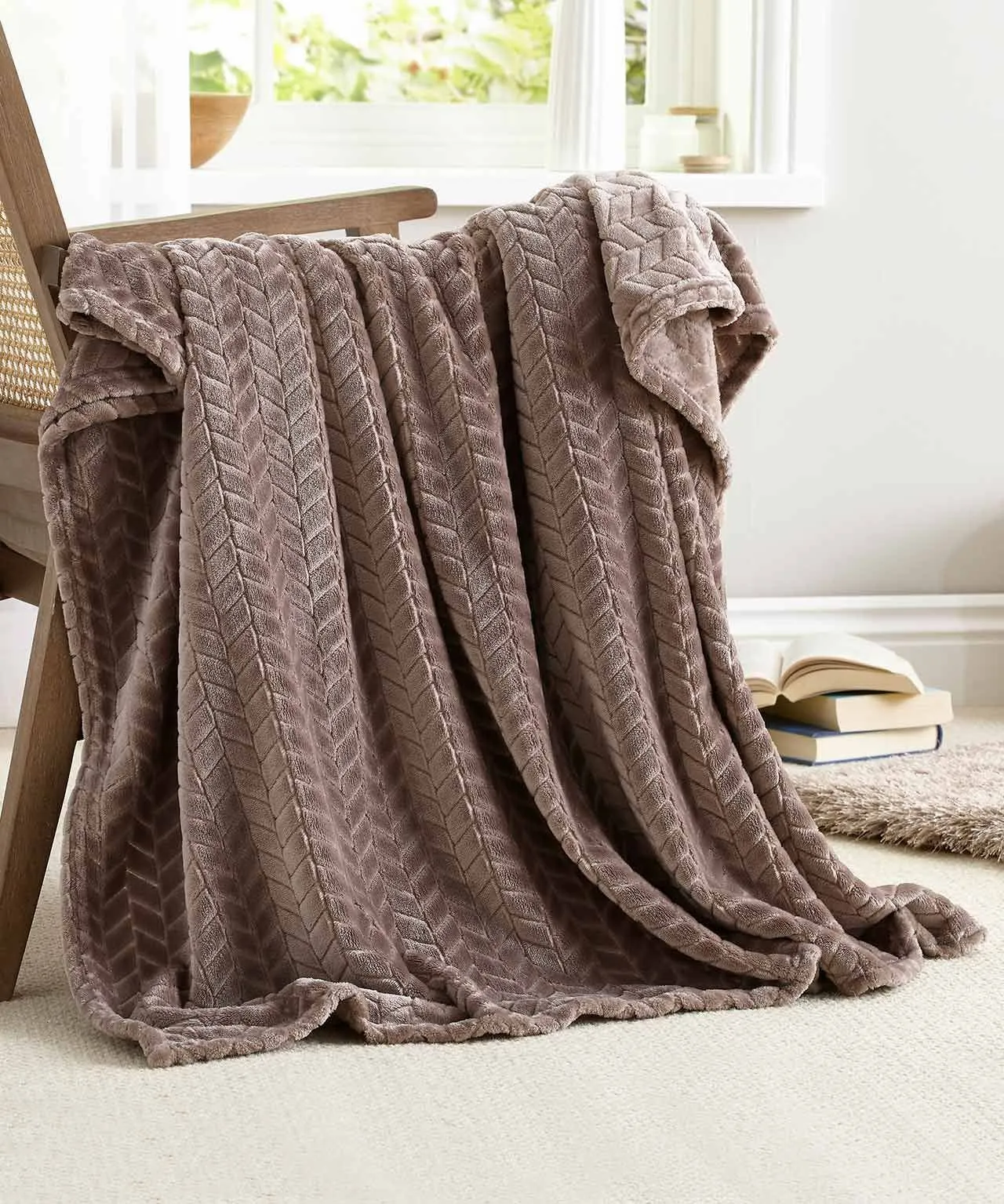 Pack of 2 Soft Fleece Throws