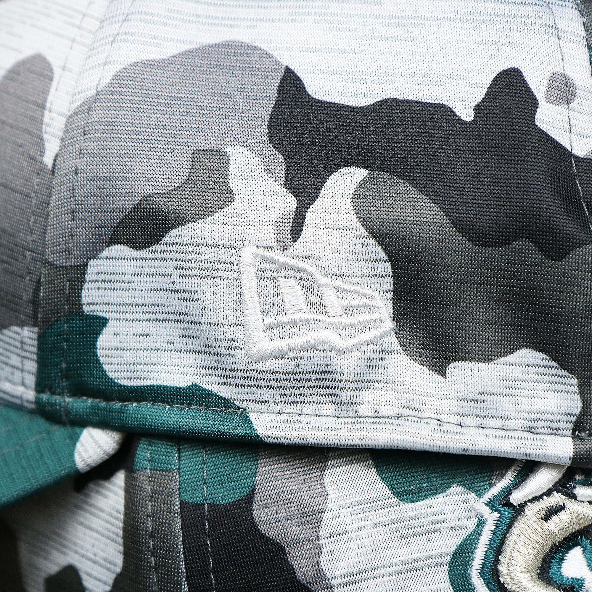 Philadelphia Eagles Summer Training 2022 Camo 39Thirty FlexFit Cap | Midnight Green Camo 39Thirty Cap