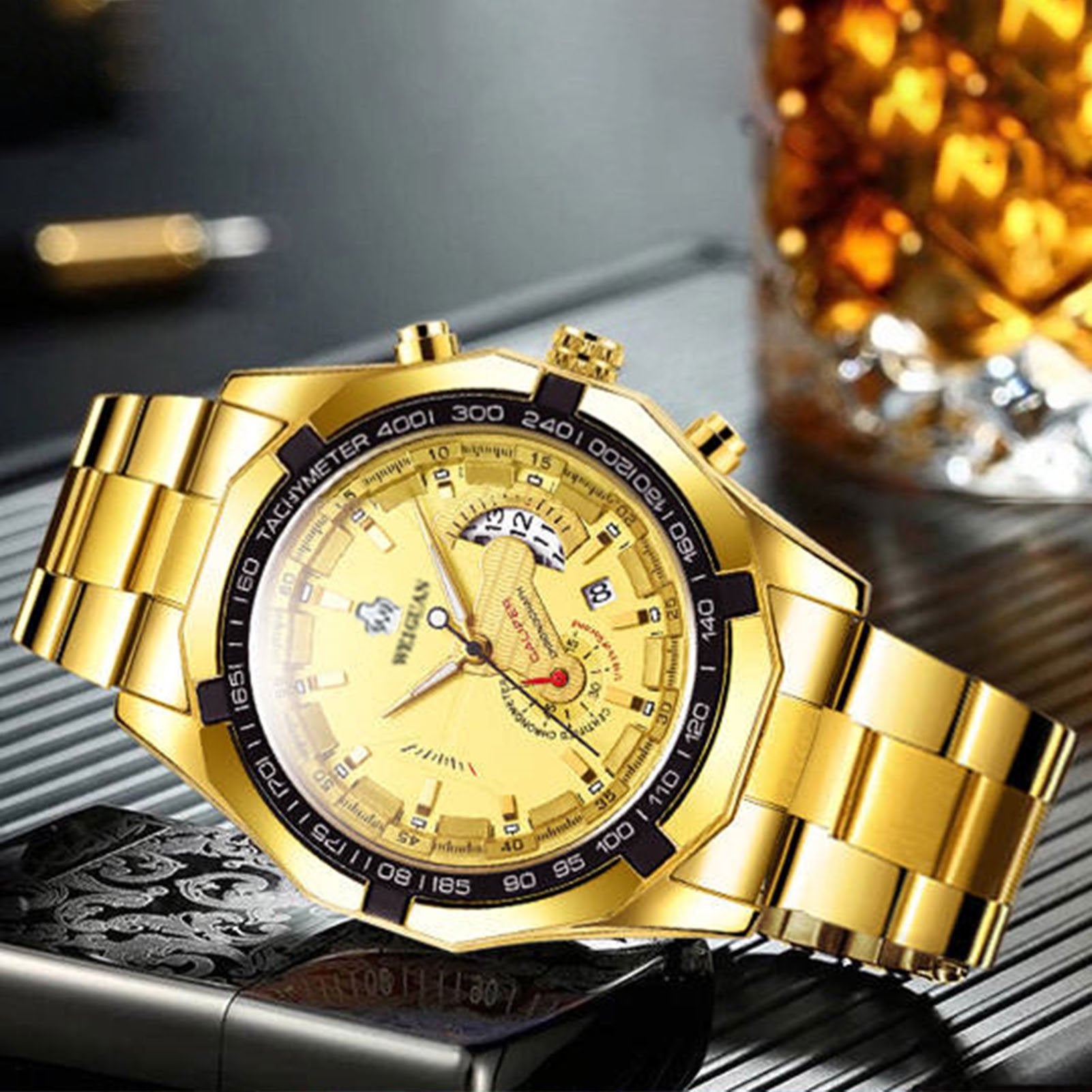 Quartz Watch Date Display Luminous Male Anti Scratch Round Dial Watch for Business W7924391