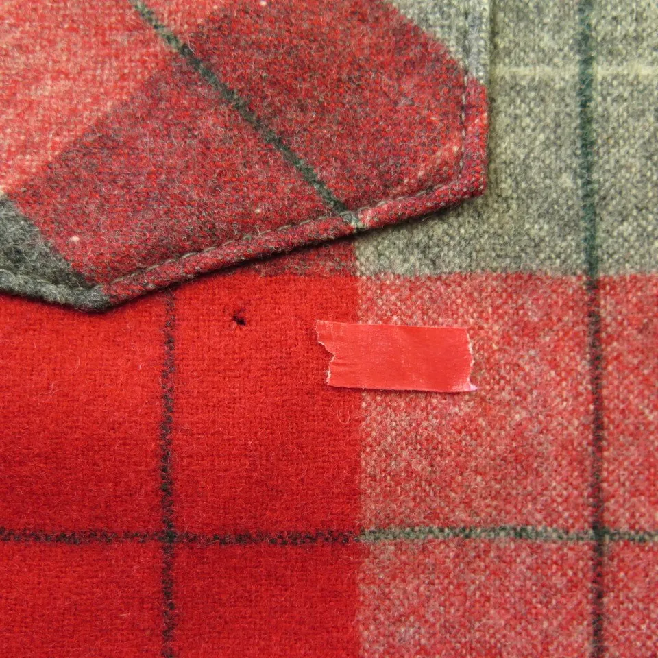 Vintage 50s Plaid Wool Shirt Mens M Virgin Wool Merrill Woolens Bakelite Buttons