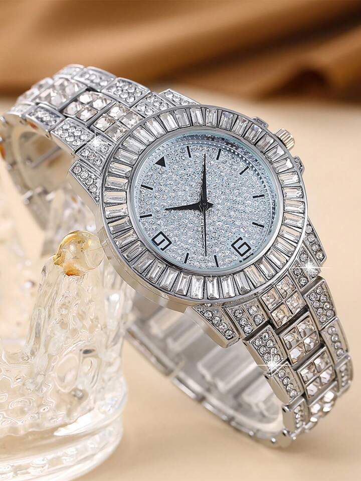 Women Silver Zinc Alloy Strap Glamorous Rhinestone Decor Round Dial Quartz Watch S4381052