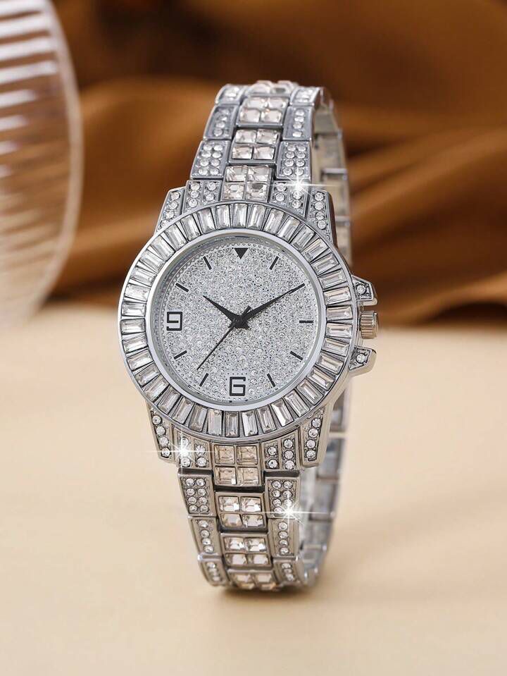 Women Silver Zinc Alloy Strap Glamorous Rhinestone Decor Round Dial Quartz Watch S4381052